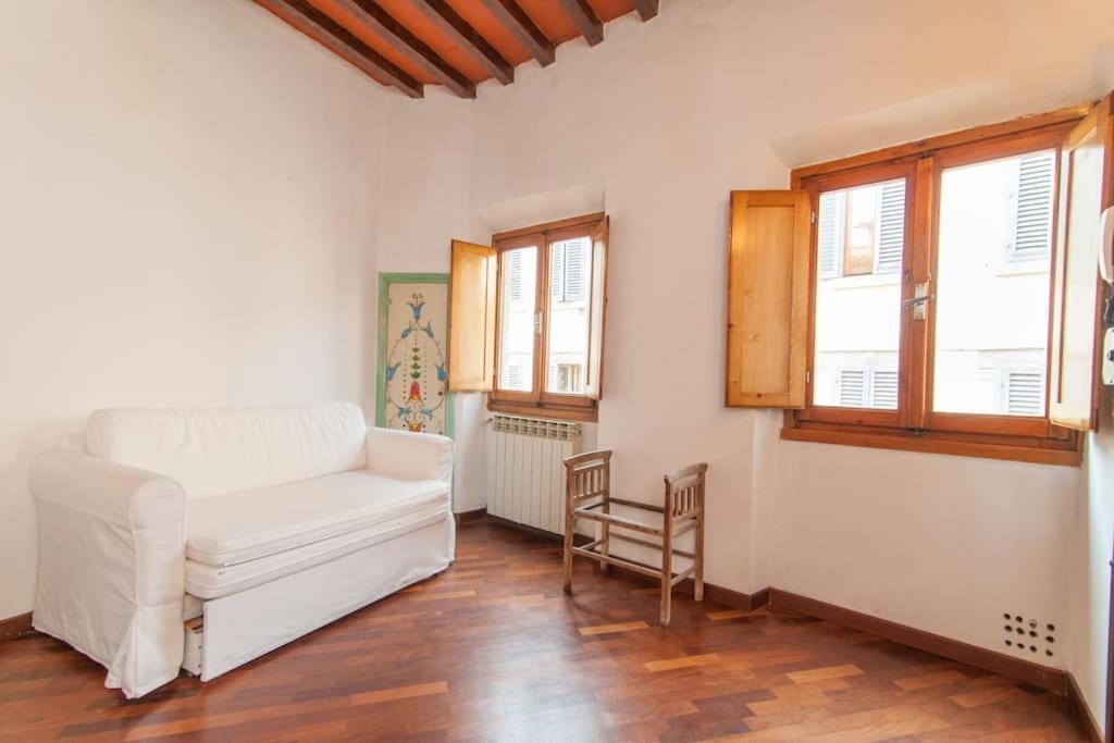 Romantic Apt In San Frediano Florence Buitenkant foto