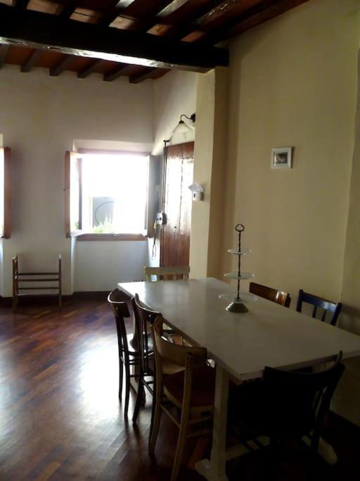 Romantic Apt In San Frediano Florence Buitenkant foto