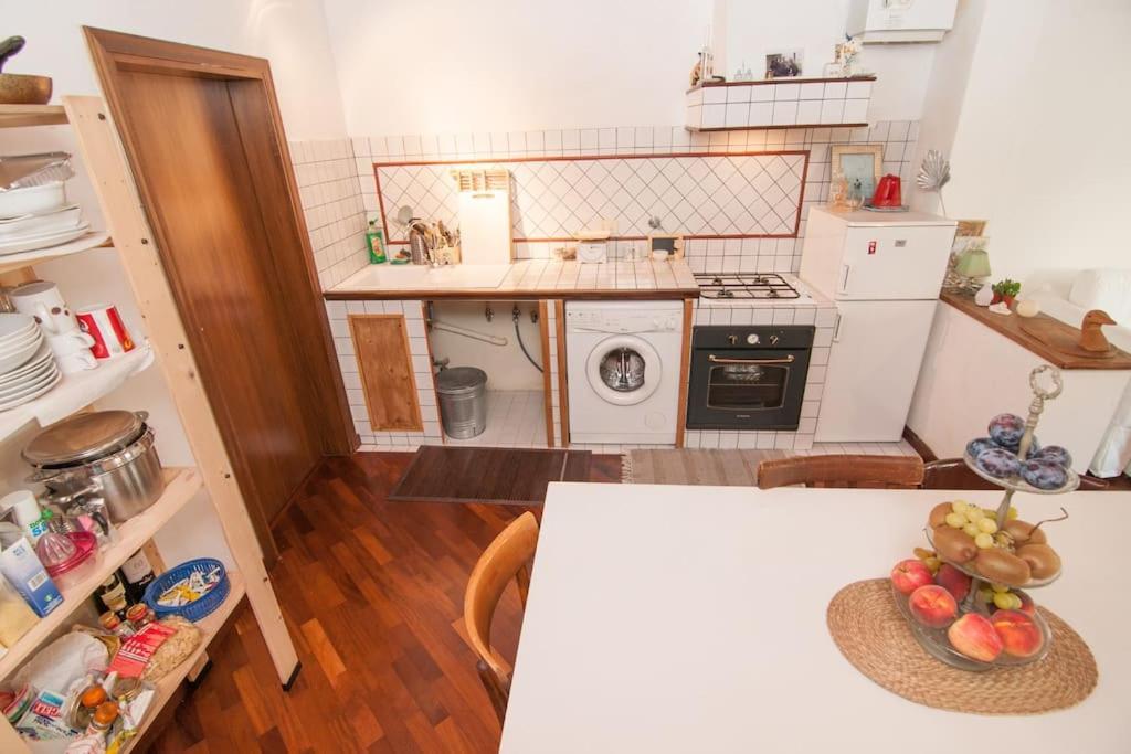 Romantic Apt In San Frediano Florence Buitenkant foto